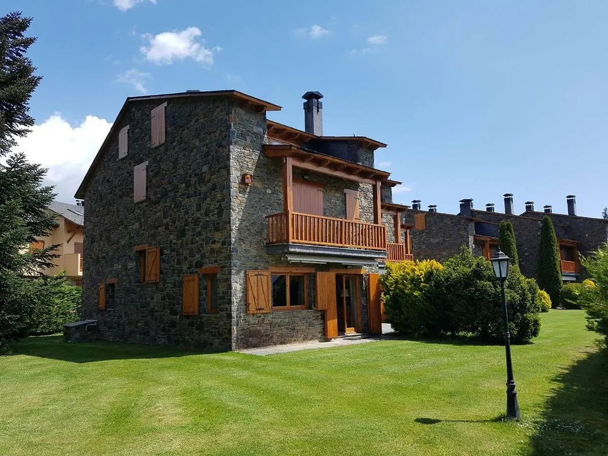TPA Casa en Puigcerdà Residencial con piscina, padel, tenis para 8 personas